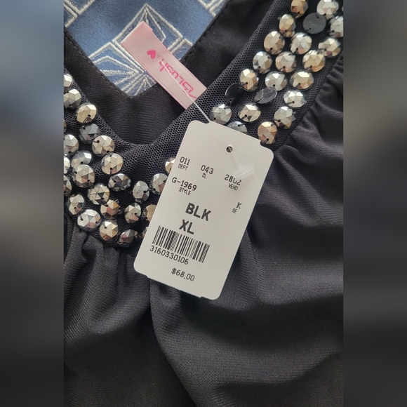NWT: Black Dress with Jeweled Embellishments at Neckline- Size XL - Picture 7 of 9
